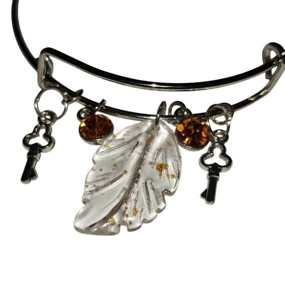 Silver Leaf Adjustable Charm Bracelet - Picture 3 of 3